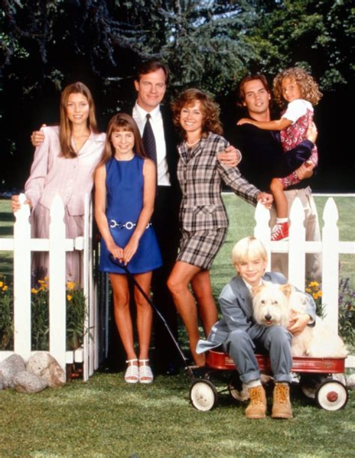 David Gallagher: From 7th Heaven's Simon to Family Man – What He's Up To Now