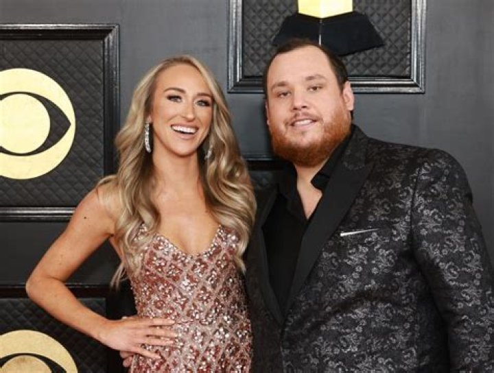 How Tall is Riley Green? Uncovering the Country Star's Stature in 2024